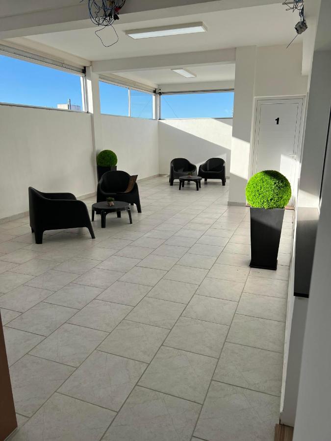 Apart Trelew 5 Buitenkant foto